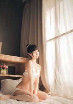 被探索的堕落少女